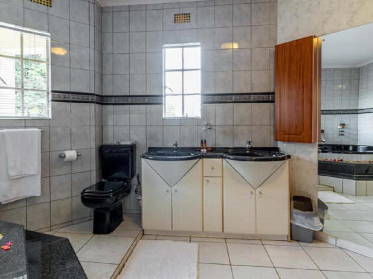 Gannet Place Guest House Hazyview Esterno foto